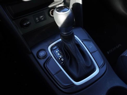 Used 2018 Hyundai Kona SE image 14