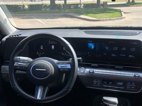 Used 2025 Hyundai Kona SEL FWD image 20