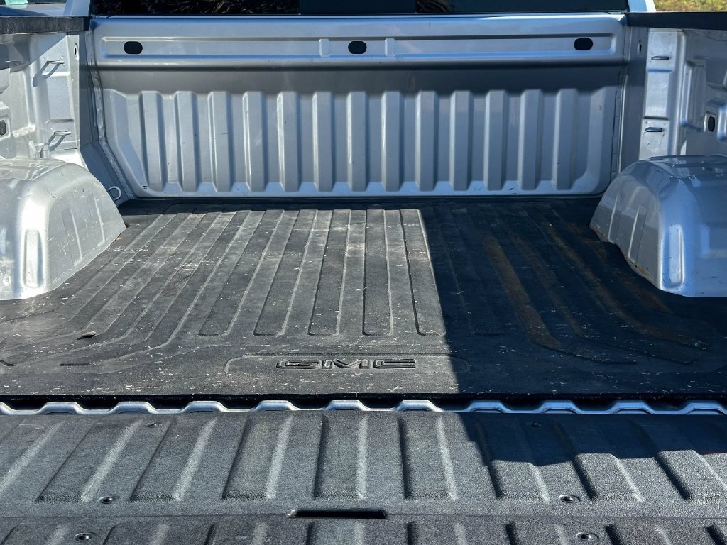 Used 2021 GMC Sierra 1500 SLT AWD/4WD image 22