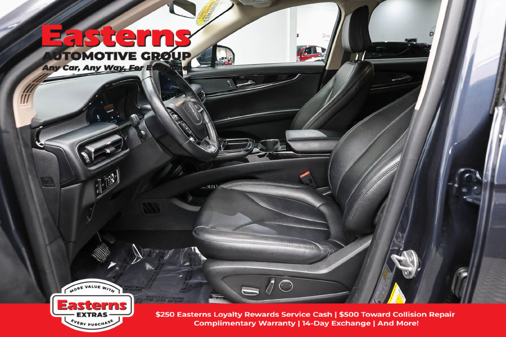Used 2023 Lincoln Nautilus AWD image 14