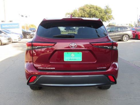 Used 2022 Toyota Highlander Limited image 9