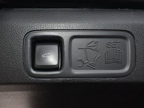 Used 2021 Ford Expedition Limited image 48