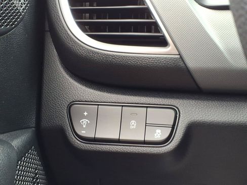 Used 2026 Kia Seltos LX AWD/4WD image 26