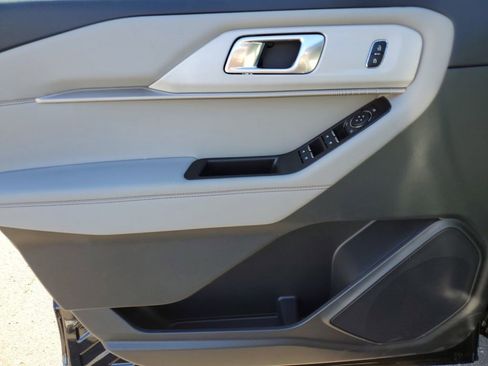New 2026 Ford Explorer Active image 25