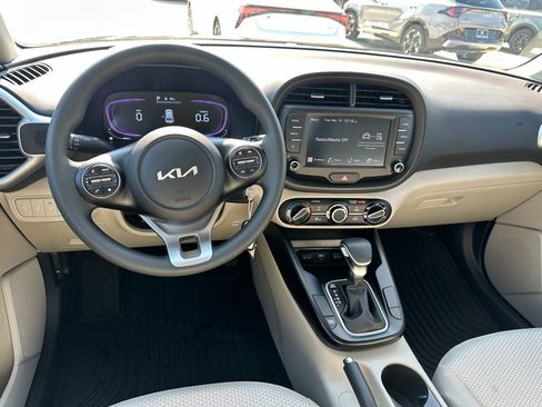 New 2025 Kia Soul LX image 15