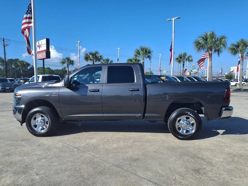 Used 2025 RAM 2500 Tradesman w/ Chrome Appearance Group AWD/4WD image 8