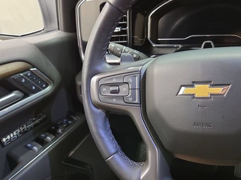 Certified 2025 Chevrolet Silverado 1500 High Country AWD/4WD image 18