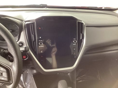 Used 2025 Subaru Crosstrek 2.5i Premium AWD/4WD image 16