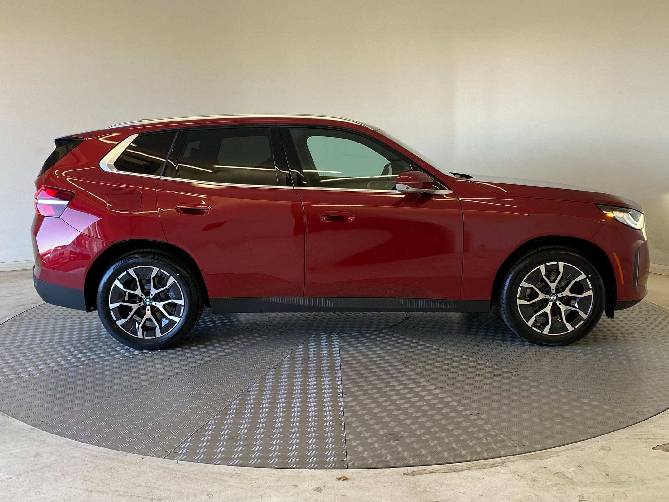 Used 2026 BMW X3 xDrive30i w/ Premium Package AWD/4WD image 7