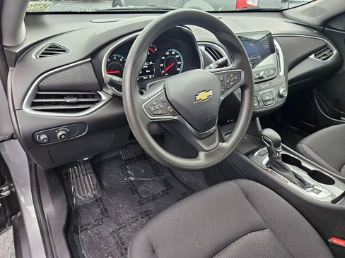 Certified 2025 Chevrolet Malibu LS image 13
