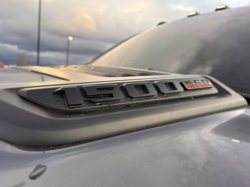 Used 2021 RAM 1500 Limited w/ Night Edition image 9