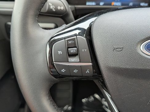 Used 2023 Ford Escape Active AWD/4WD image 30