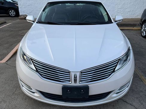 Used 2013 Lincoln MKZ AWD image 2