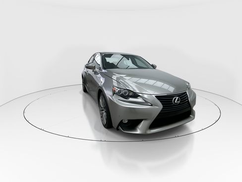 Used 2016 Lexus IS 200t w/ Premium Package image 2