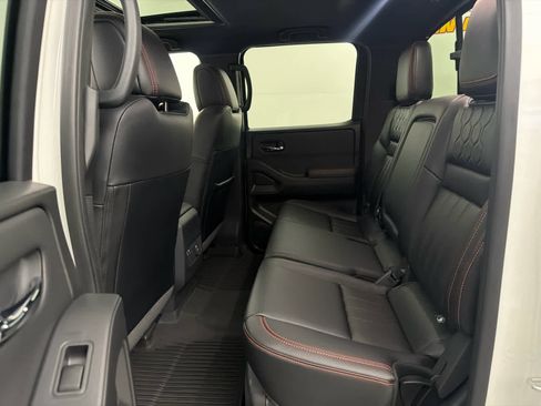 Used 2023 Nissan Frontier PRO-4X w/ Pro-4X Premium Package AWD/4WD image 16