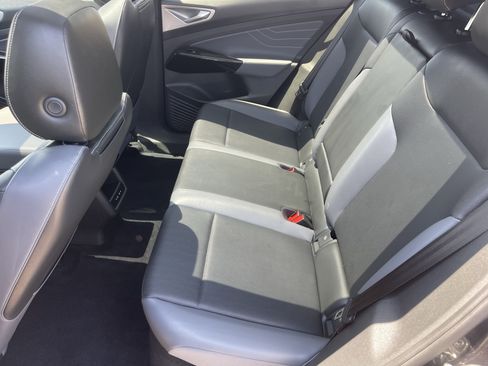 Used 2023 Volkswagen ID.4 Pro S RWD image 16