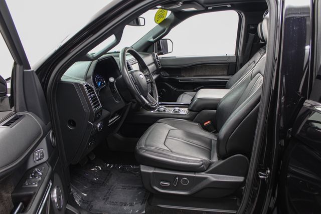 Used 2019 Ford Expedition Limited w/ Equipment Group 302A AWD/4WD image 15