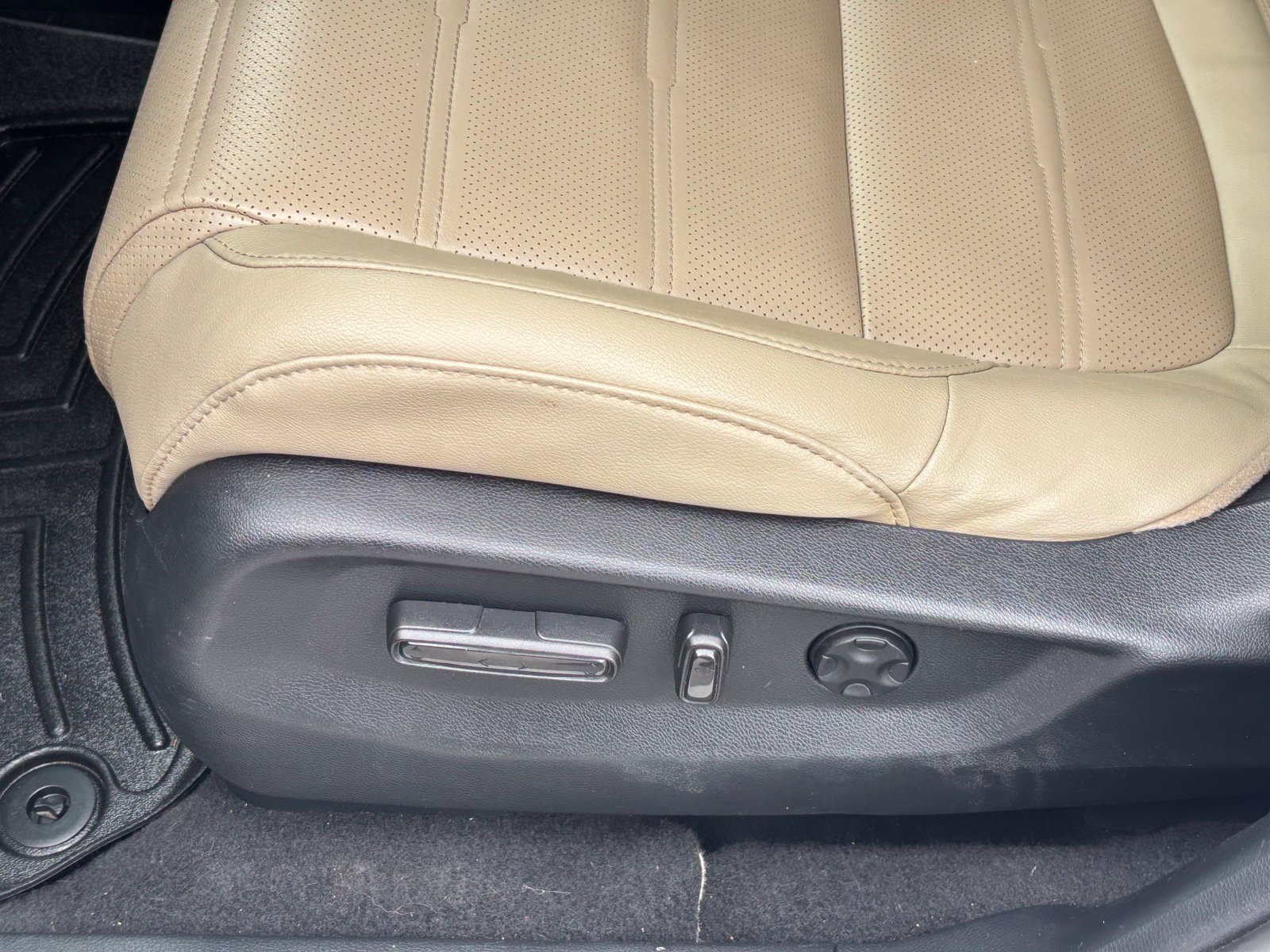 Used 2020 Honda CR-V EX-L image 14