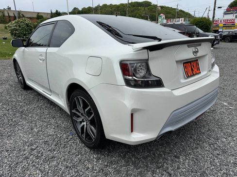 Used 2016 Scion tC FWD image 7
