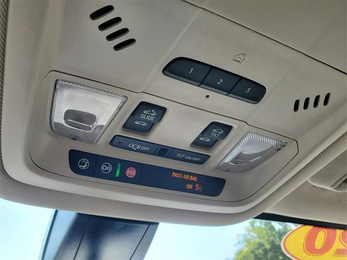 Used 2020 GMC Acadia Denali image 29