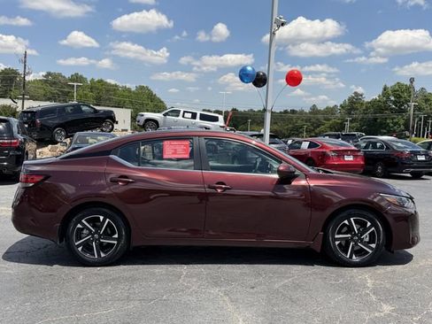 Used 2025 Nissan Sentra SV FWD image 7