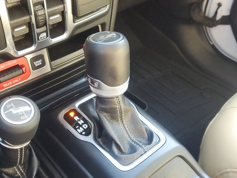 Used 2019 Jeep Wrangler Unlimited Rubicon image 31