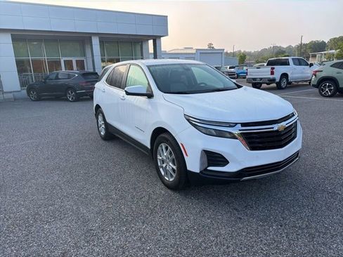 Used 2023 Chevrolet Equinox LT FWD image 3