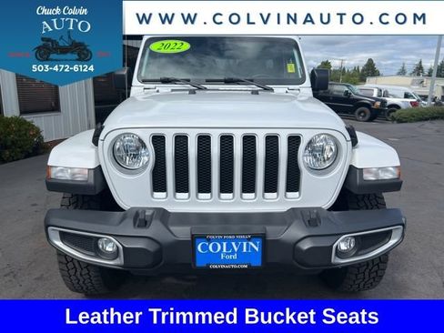Used 2022 Jeep Wrangler Unlimited Sahara AWD/4WD image 5