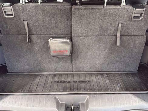 Used 2025 Toyota 4Runner SR5 AWD/4WD image 7