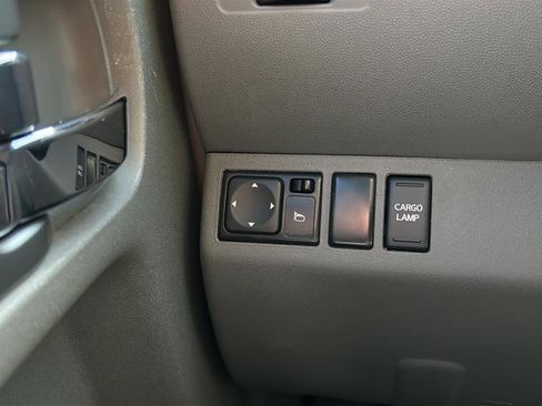 Used 2021 Nissan Frontier SV image 29