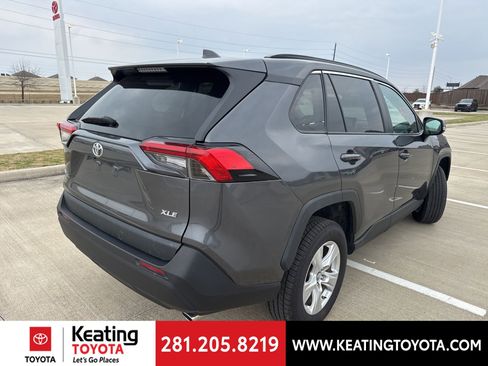 Used 2025 Toyota RAV4 XLE image 7