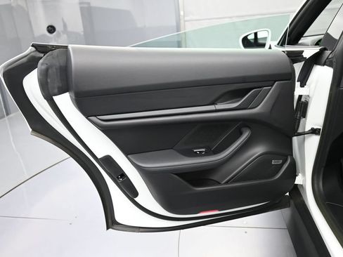 Certified 2022 Porsche Taycan RWD image 21