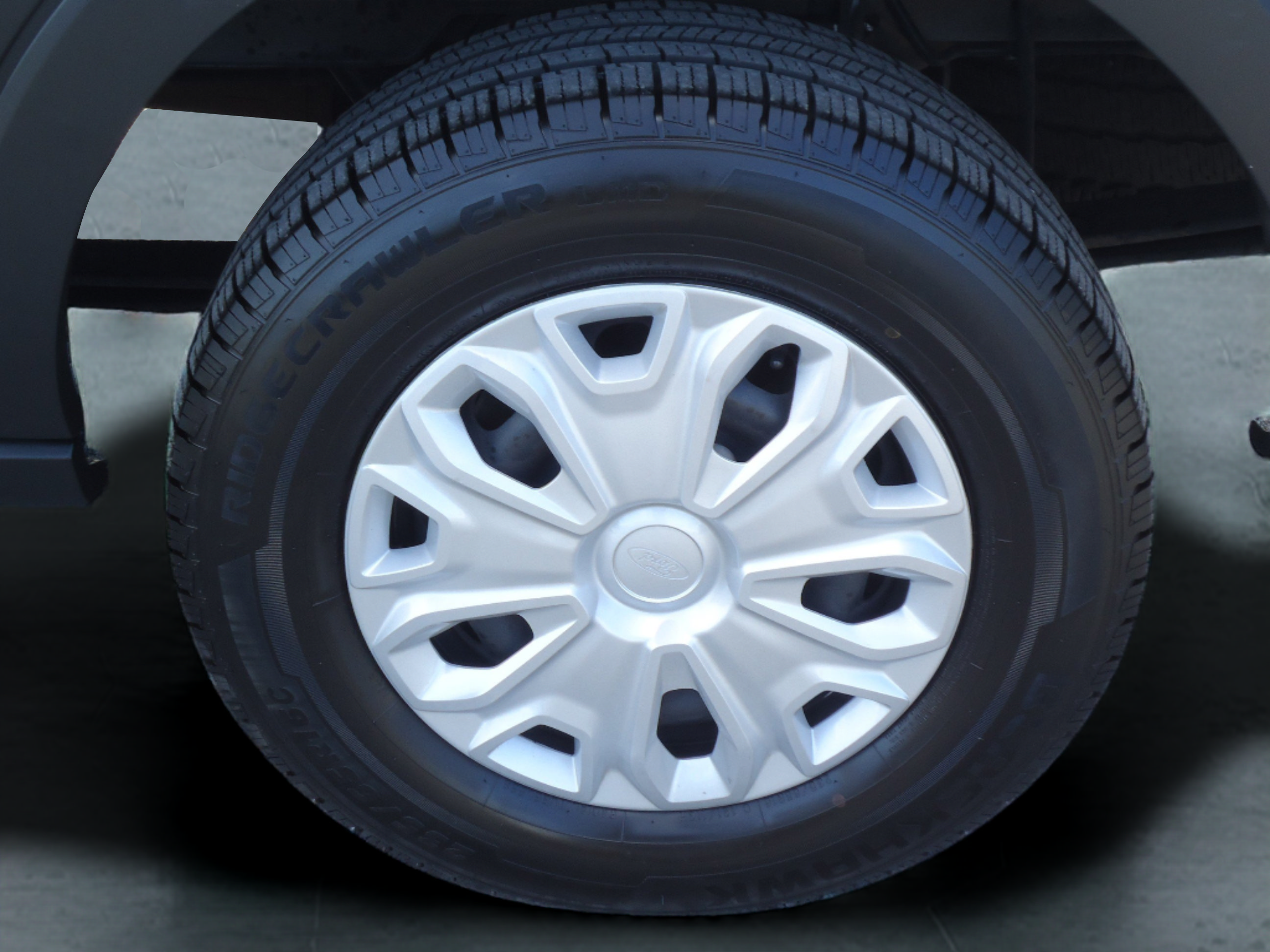Used 2024 Ford Transit 350 XLT RWD image 9
