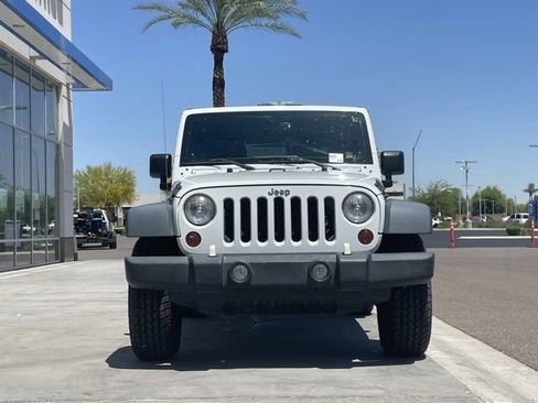 Used 2013 Jeep Wrangler Unlimited Sport AWD/4WD image 3