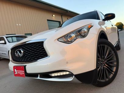 Used 2017 INFINITI QX70 3.7 w/ Limited Package