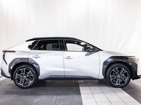 Used 2023 Toyota bZ4X Limited w/ Weather Package image 3