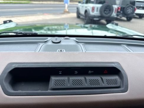 Certified 2024 Ford Bronco Outer Banks AWD/4WD image 21