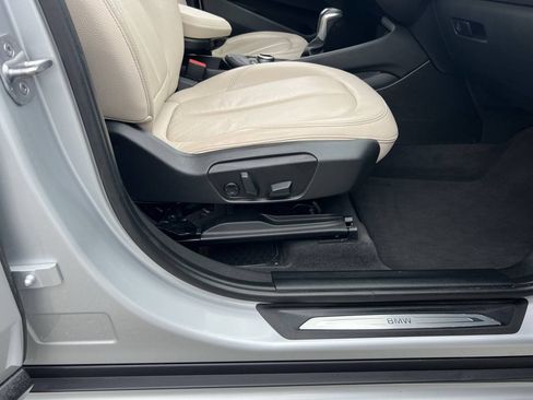 Used 2017 BMW X1 xDrive28i AWD/4WD image 13
