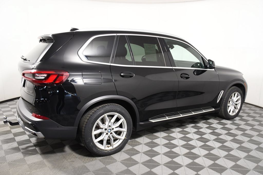 Used 2023 BMW X5 xDrive40i AWD/4WD image 7