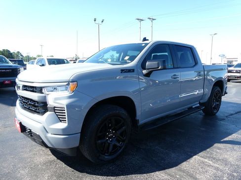 Certified 2024 Chevrolet Silverado 1500 RST w/ Z71 Off-Road Package AWD/4WD image 10