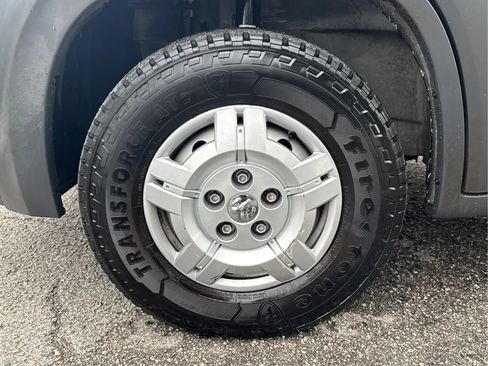 Used 2017 RAM ProMaster 2500 w/ Premium Appearance Group FWD image 27