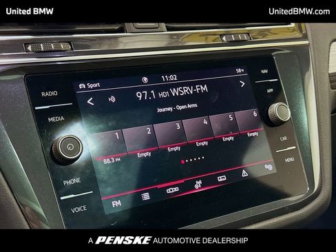 Used 2022 Volkswagen Tiguan SEL R-Line image 8