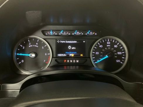 Used 2019 Ford Expedition XLT w/ Equipment Group 201A AWD/4WD image 19