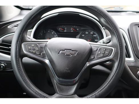 Used 2018 Chevrolet Malibu LS FWD image 10