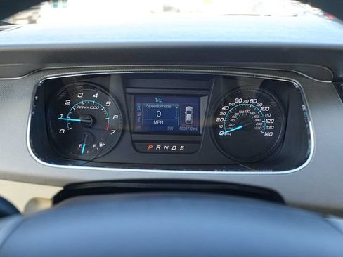 Used 2019 Ford Taurus SE FWD image 36