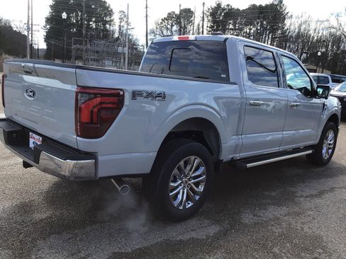 Used 2026 Ford F150 Lariat w/ Equipment Group 501A Mid image 12