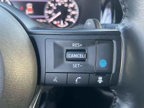 Certified 2025 Nissan Pathfinder SV image 61