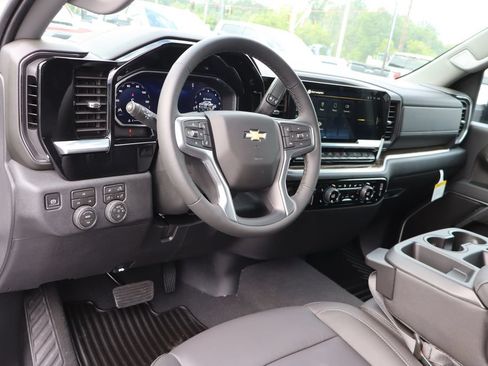 New 2026 Chevrolet Silverado 2500 LT w/ Z71 Chrome Sport Edition AWD/4WD image 6