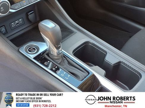 Certified 2025 Nissan Sentra SV image 28