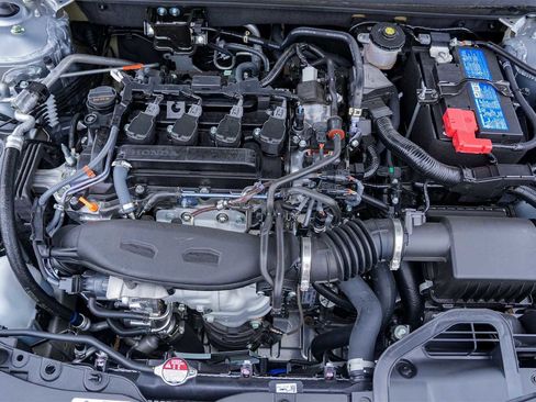 Certified 2025 Honda Accord LX image 9